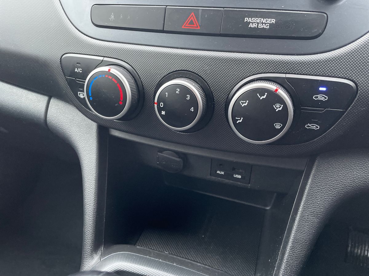 Used Hyundai i10 2019 for sale - 77885465: Photo 18