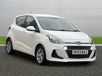 Used Hyundai i10 2019 for sale - 77885465: Photo