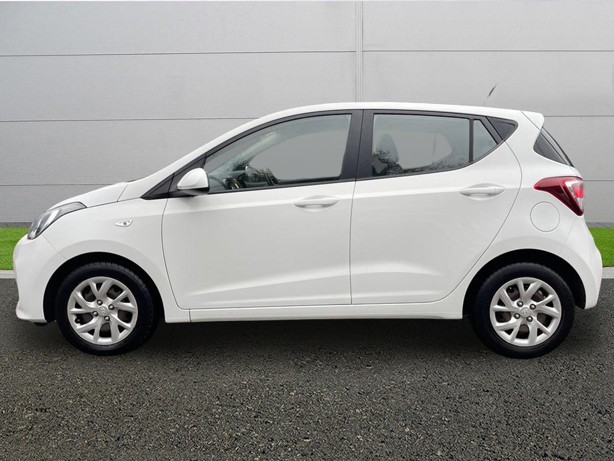 Used Hyundai i10 2019 for sale - 77885465: Photo 4