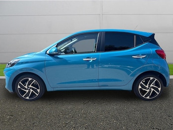 Used Hyundai i10 2023 for sale - 78706434: Photo