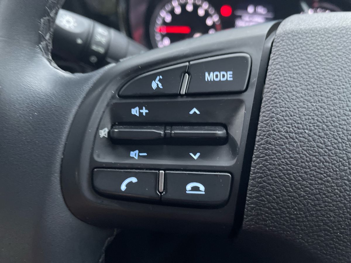 Used Hyundai i10 2022 for sale - 77025351: Photo 16