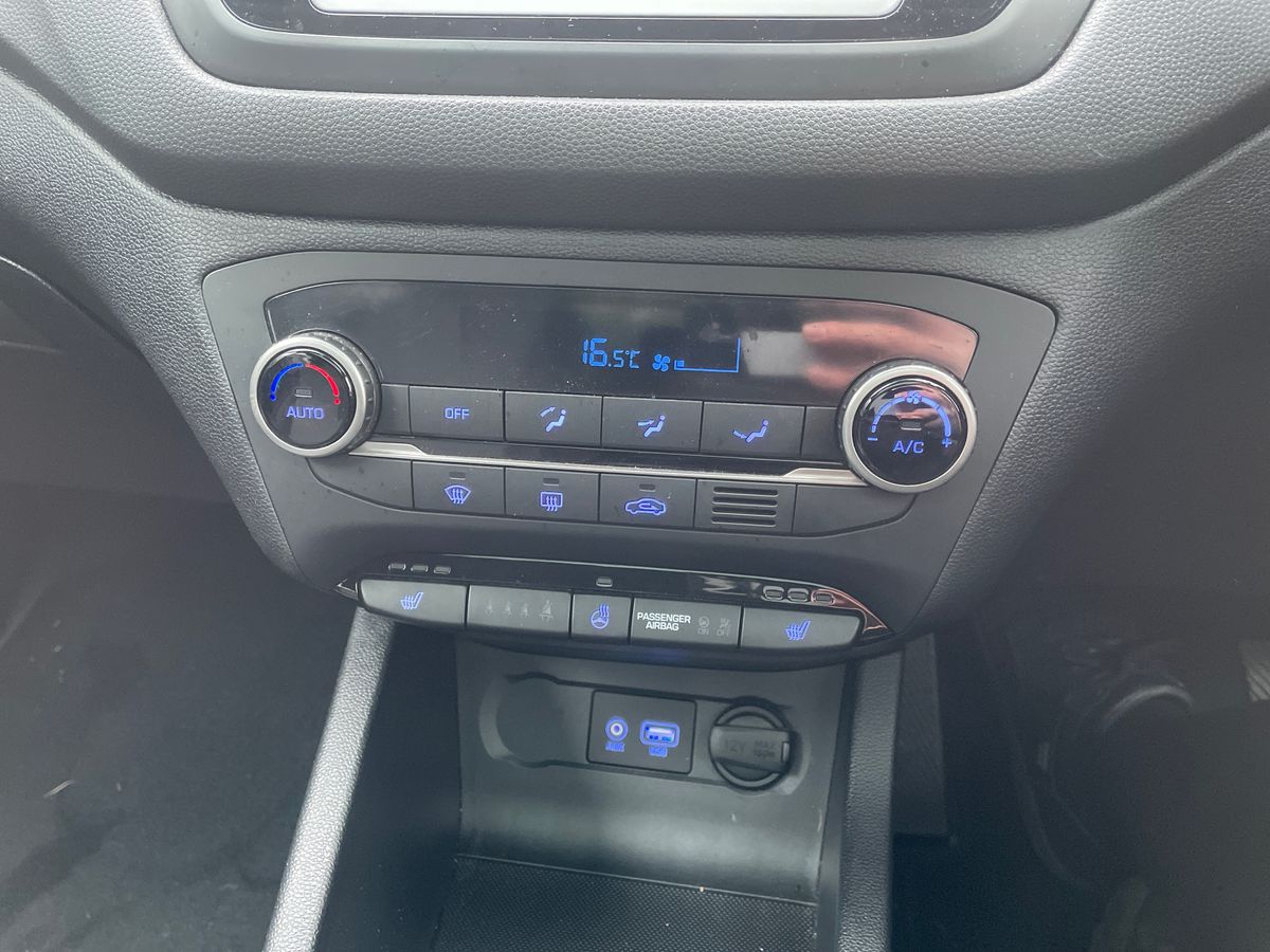 Used Hyundai i20 2018 for sale - 77372991: Photo 18