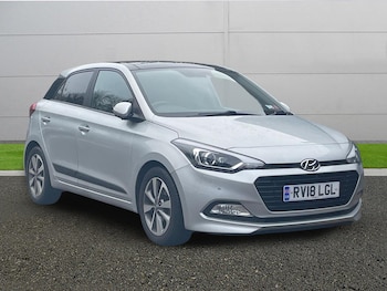 Used Hyundai i20 2018 for sale - 77372991: Photo
