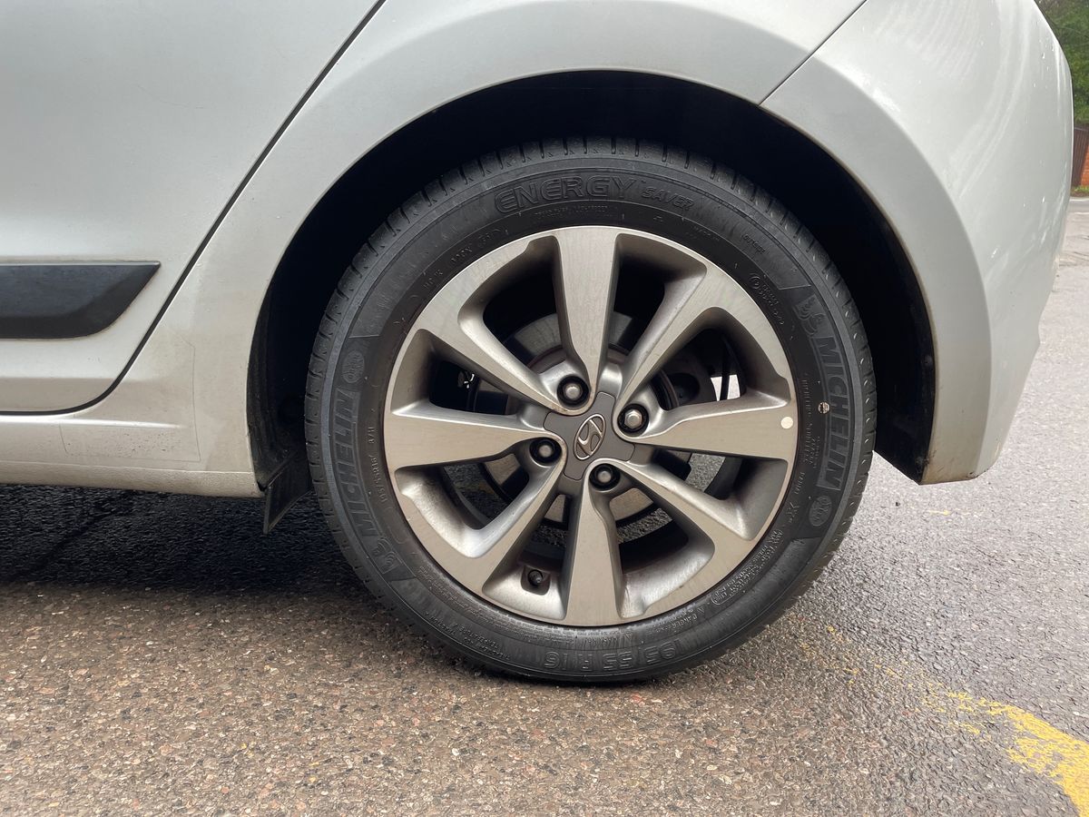 Used Hyundai i20 2018 for sale - 77372991: Photo 9