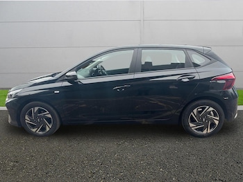 Used Hyundai i20 2022 for sale - 77035881: Photo