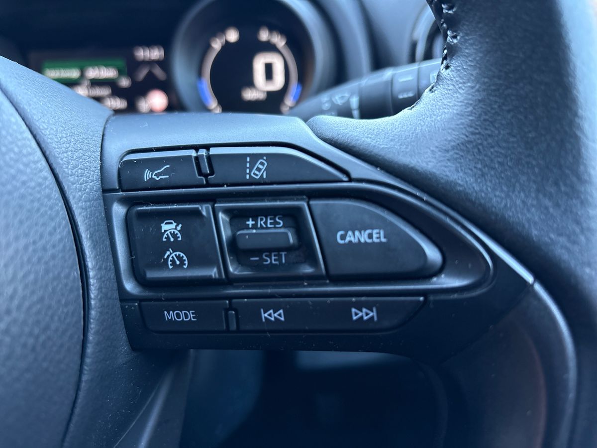 Used Toyota Yaris Cross 2023 for sale - 77092662: Photo 17