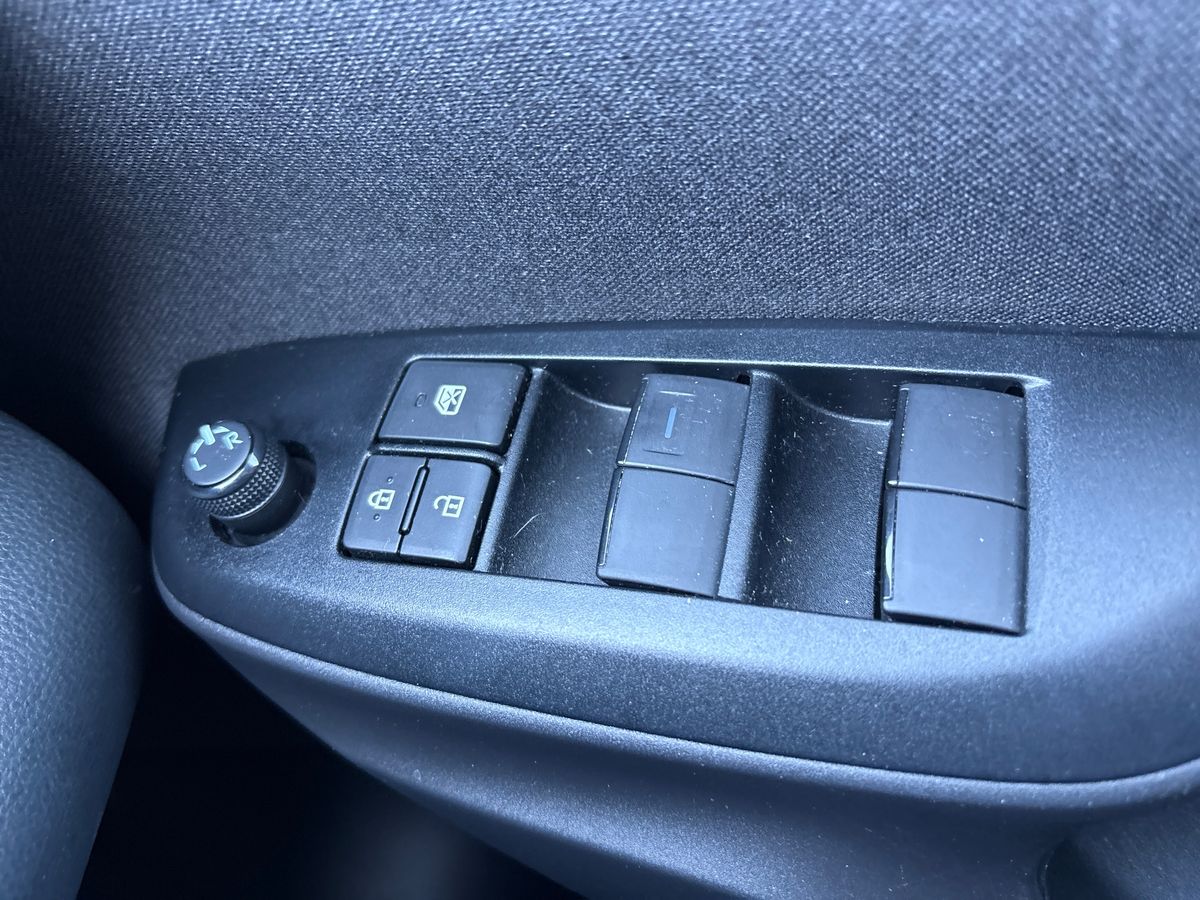 Used Toyota Yaris Cross 2023 for sale - 77092662: Photo 20