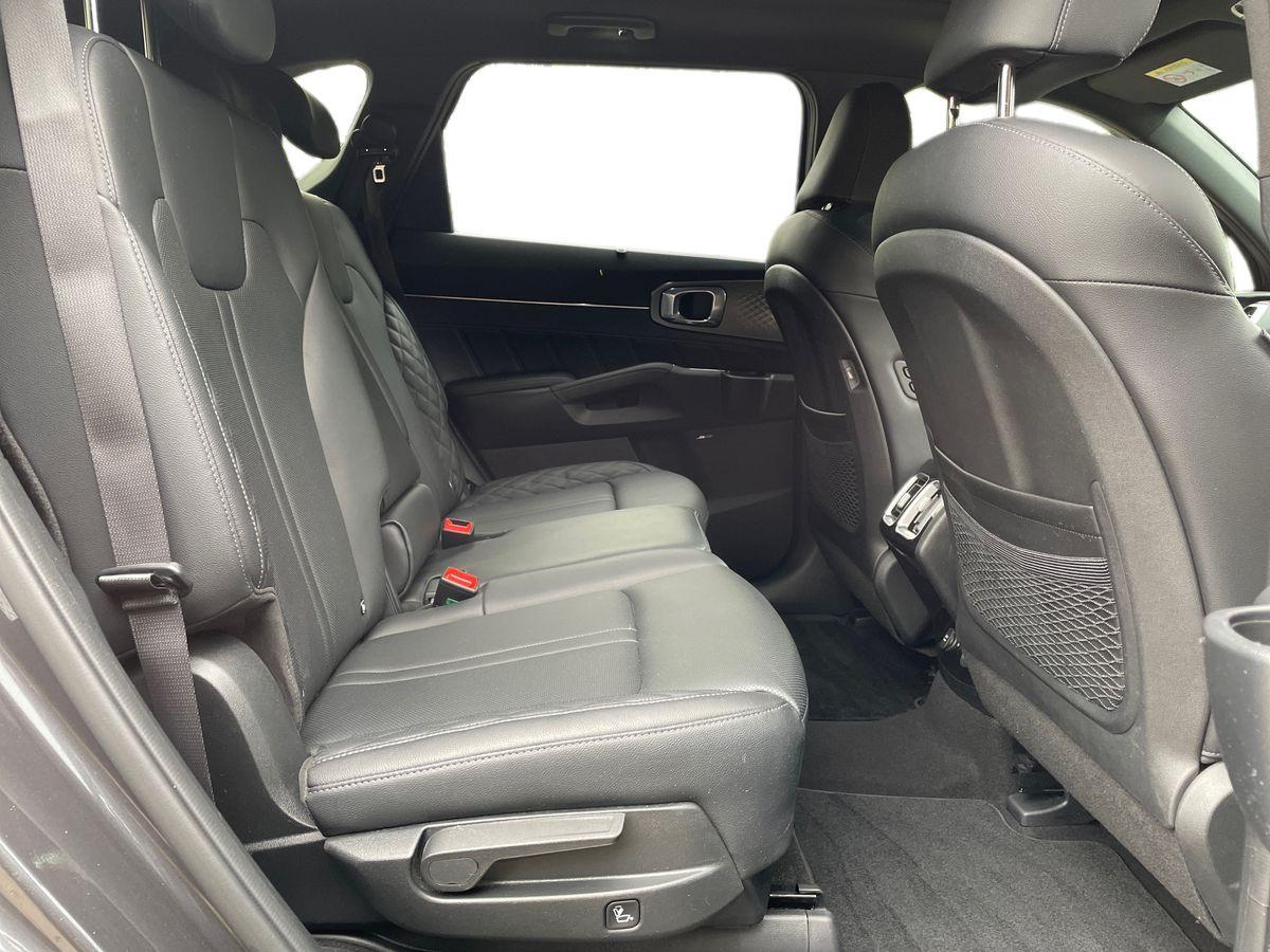 Used Kia Sorento 2023 for sale - 76716848: Photo 11