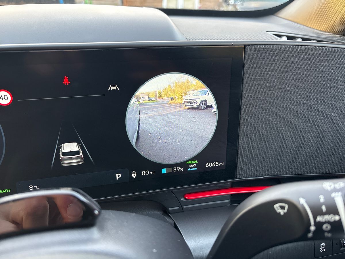 Used Hyundai KONA 2024 for sale - 77002690: Photo 32