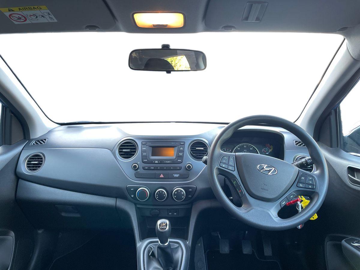 Used Hyundai i10 2018 for sale - 76926945: Photo 13