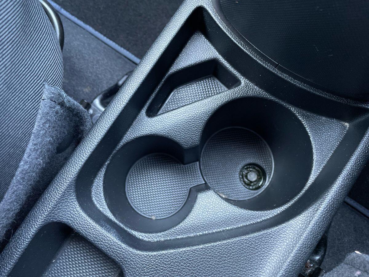 Used Hyundai i10 2018 for sale - 76926945: Photo 25