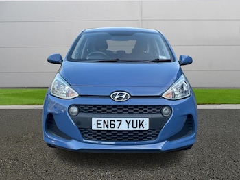Used Hyundai i10 2018 for sale - 76926945: Photo