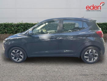 Used Hyundai i10 2024 for sale - 79453997: Photo