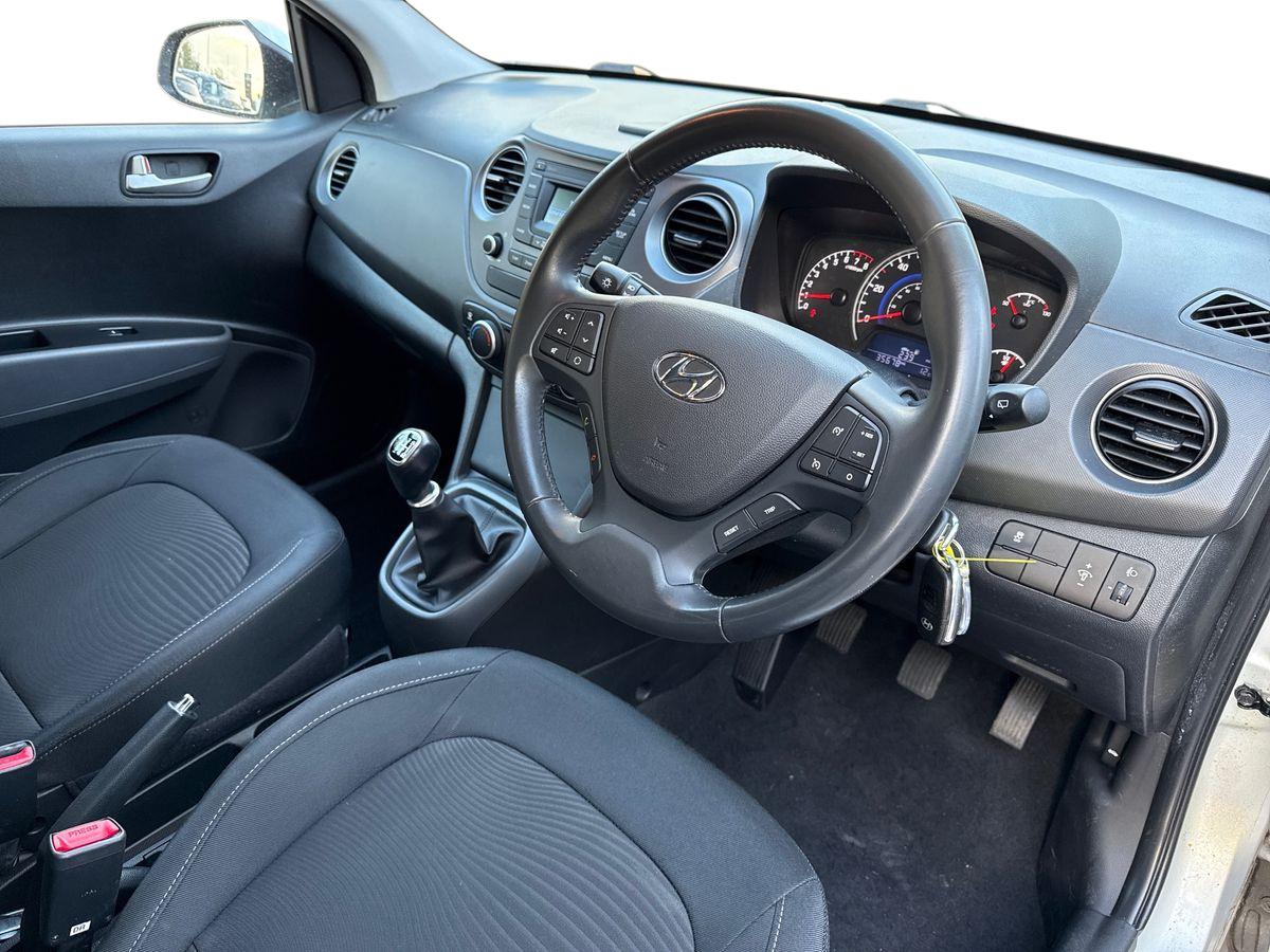 Used Hyundai i10 2018 for sale - 78152534: Photo 15