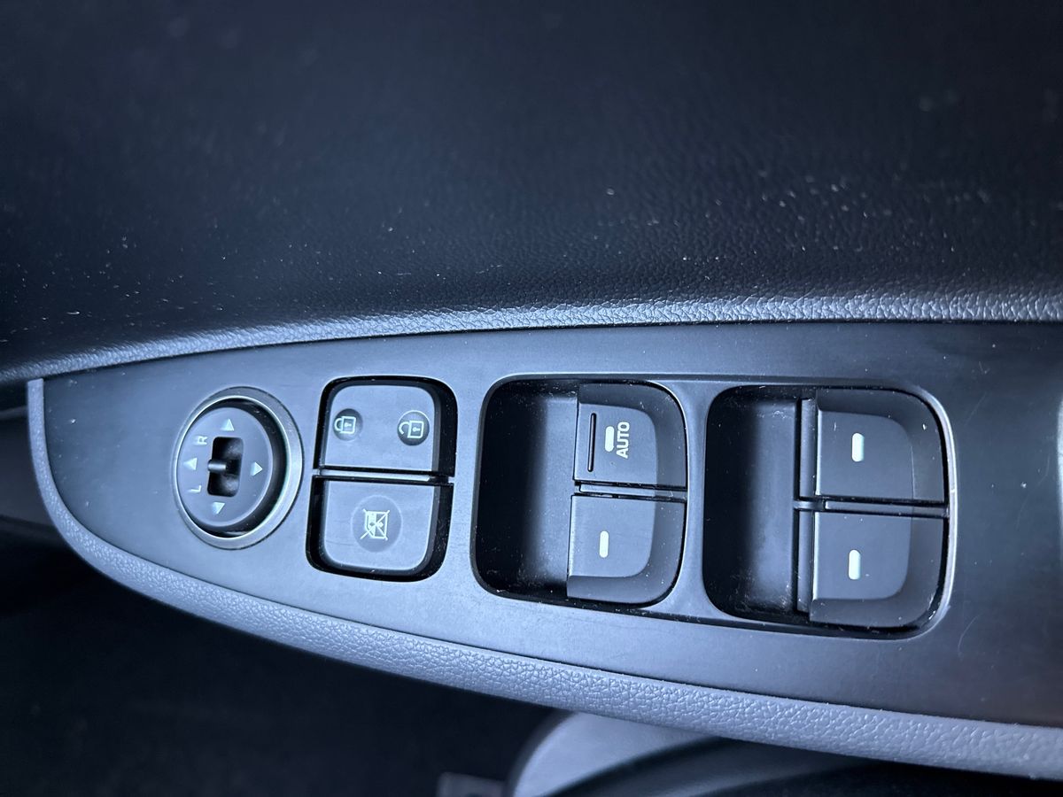 Used Hyundai i10 2018 for sale - 78152534: Photo 20