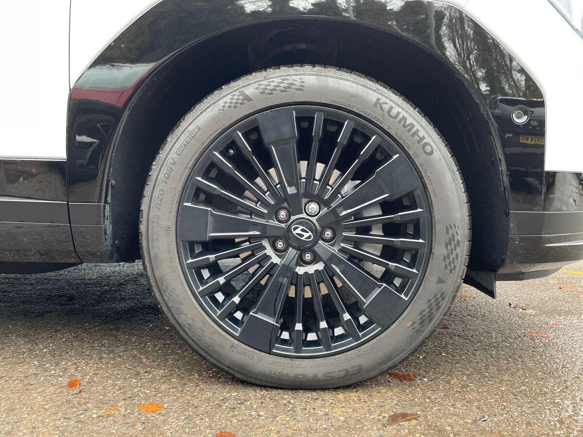 Used Hyundai Santa Fe 2025 for sale - 76716860: Photo 9