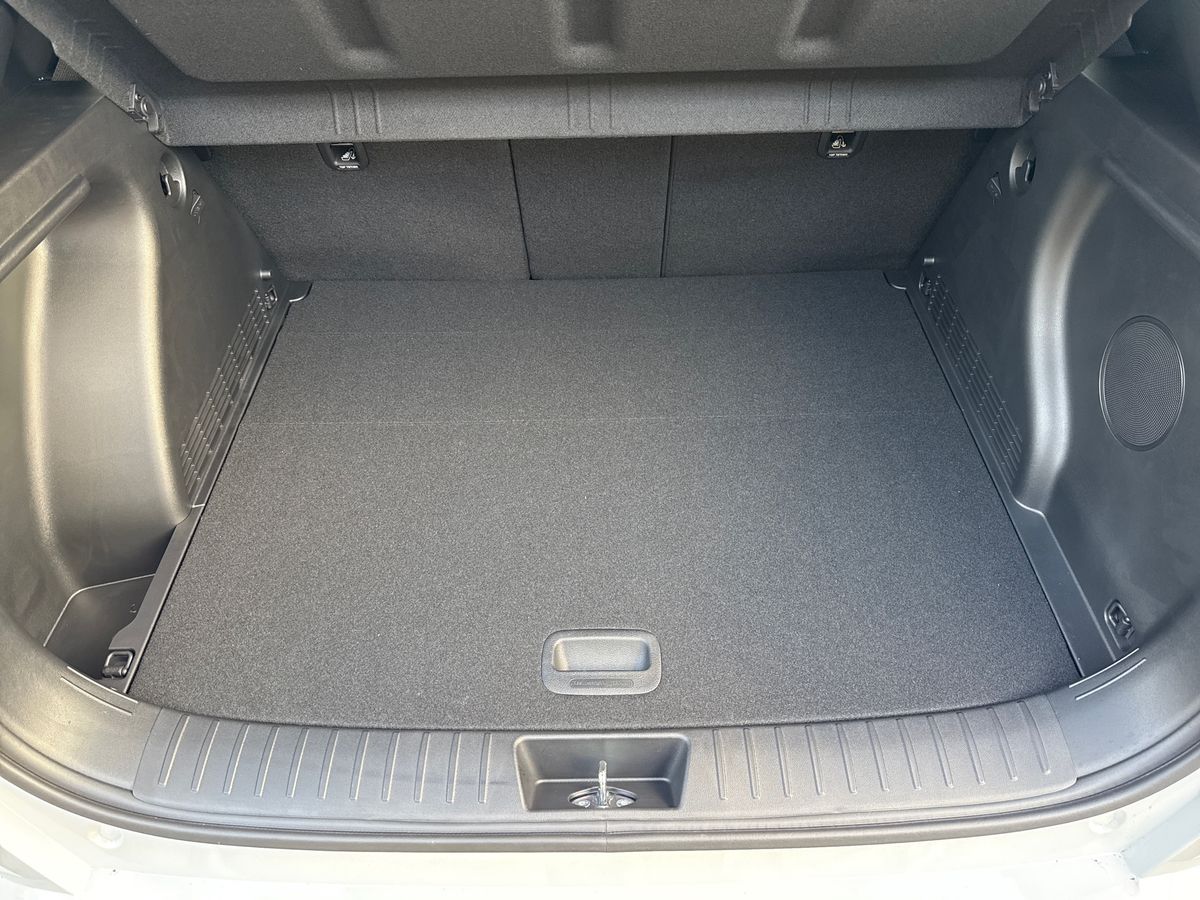 Used Hyundai KONA 2025 for sale - 77002619: Photo 12