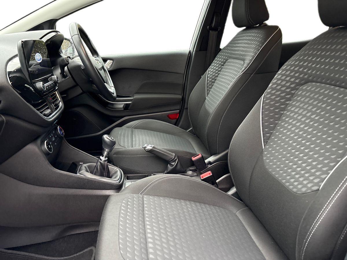 Used Ford Fiesta 2017 for sale - 76952761: Photo 10