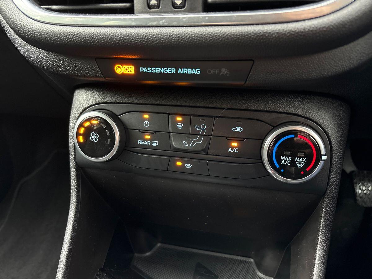 Used Ford Fiesta 2017 for sale - 76952761: Photo 18