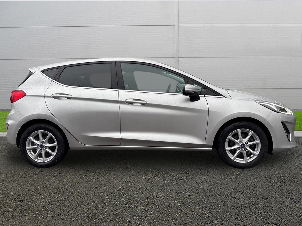 Used Ford Fiesta 2017 for sale - 76952761: Photo 8
