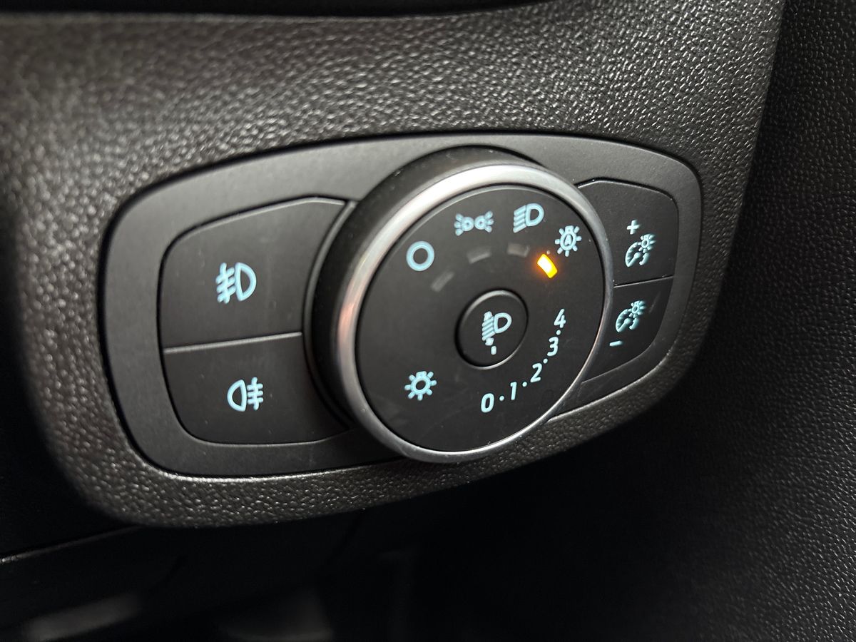 Used Ford Fiesta 2017 for sale - 77002688: Photo 27