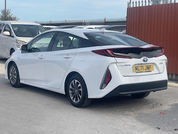 Used Toyota Prius 2021 for sale - 75916347: Photo