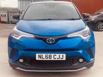 Used Toyota C-HR 2018 for sale - 76094808: Photo
