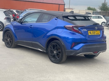 Used Toyota C-HR 2018 for sale - 76094808: Photo