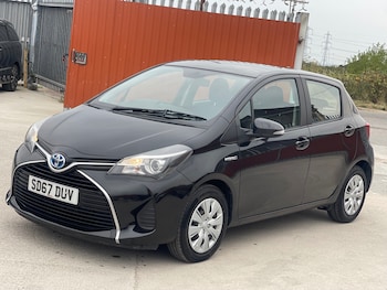 Used Toyota Yaris 2017 for sale - 75578768: Photo