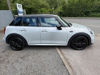 Used MINI Hatch 2019 for sale - 78549133: Photo