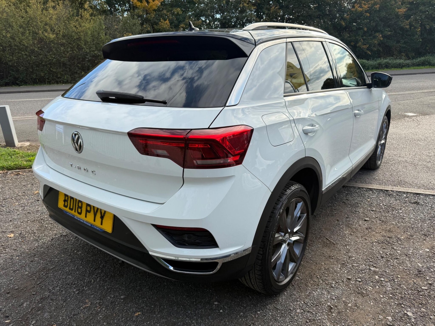 Used Volkswagen T-Roc 2018 for sale - 76215209: Photo 3