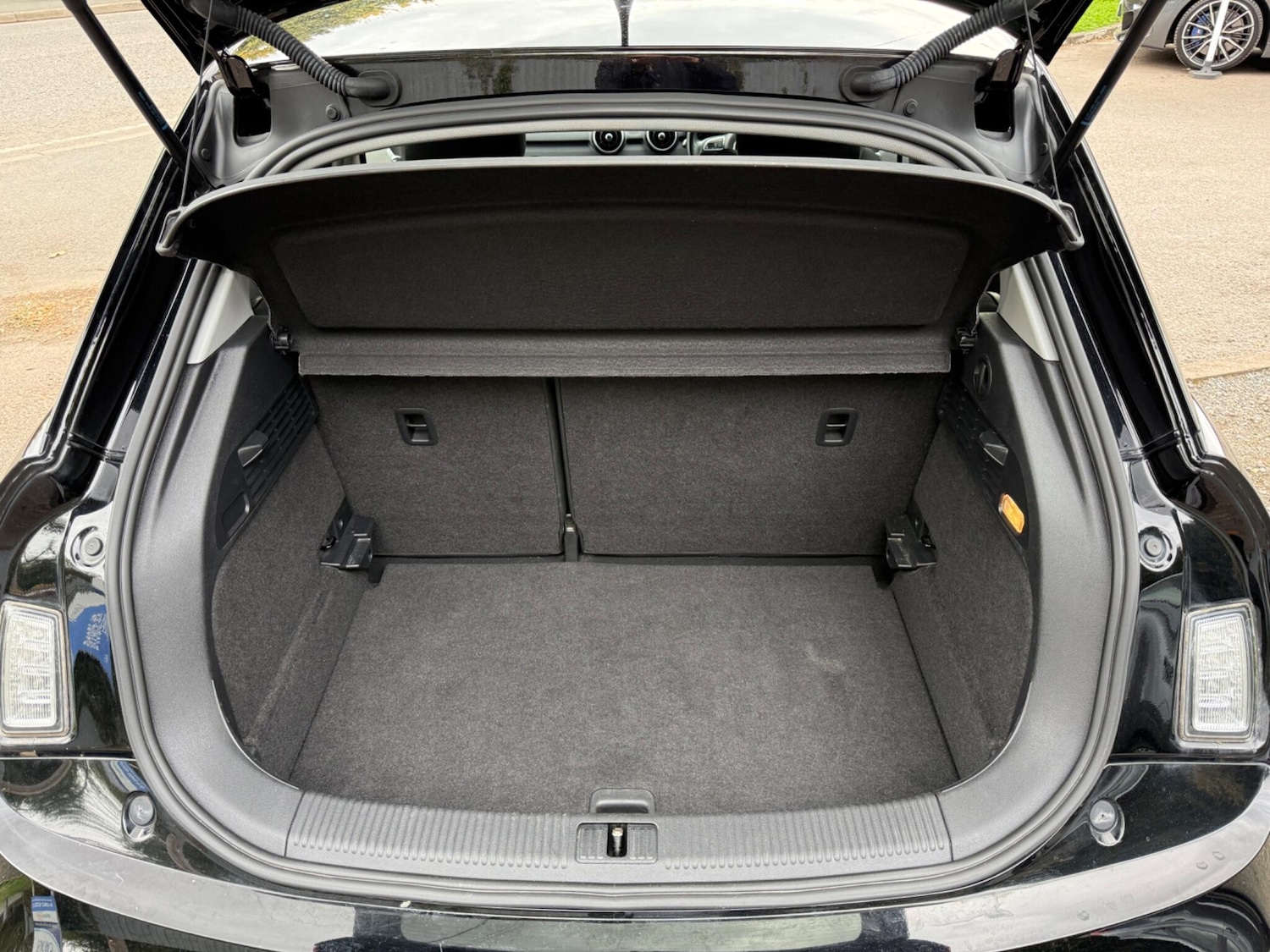 Used Audi A1 for sale - 76992278: Photo 11