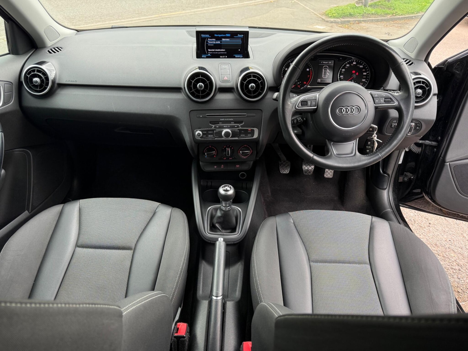 Used Audi A1 for sale - 76992278: Photo 16