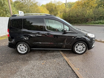 Used Ford Tourneo Courier 2019 for sale - 76295282: Photo