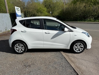 Used Hyundai i10 2019 for sale - 78115855: Photo