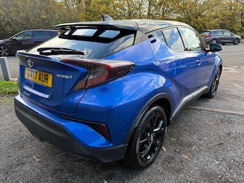 Used Toyota C-HR 2017 for sale - 76337198: Photo