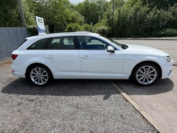 Used Audi A4 Avant 2019 for sale - 78752370: Photo