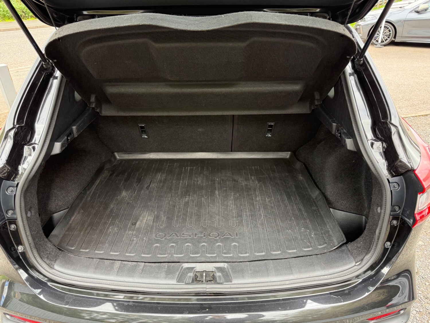 Used Nissan Qashqai for sale - 76108436: Photo 9