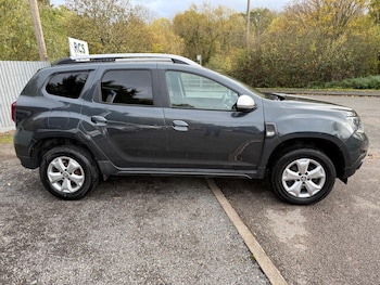 Used Dacia Duster 2020 for sale - 76397861: Photo