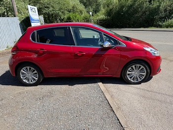 Used Peugeot 208 2018 for sale - 78675261: Photo