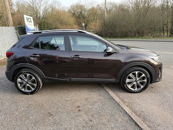 Used Kia Stonic 2019 for sale - 77658088: Photo