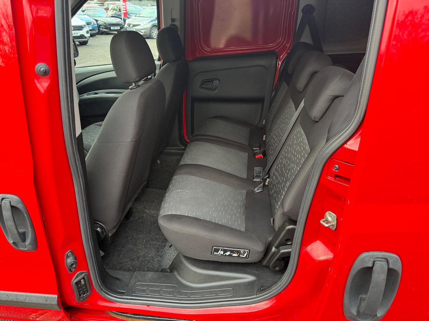 Used Vauxhall Combo 2015 for sale - 76658017: Photo 13