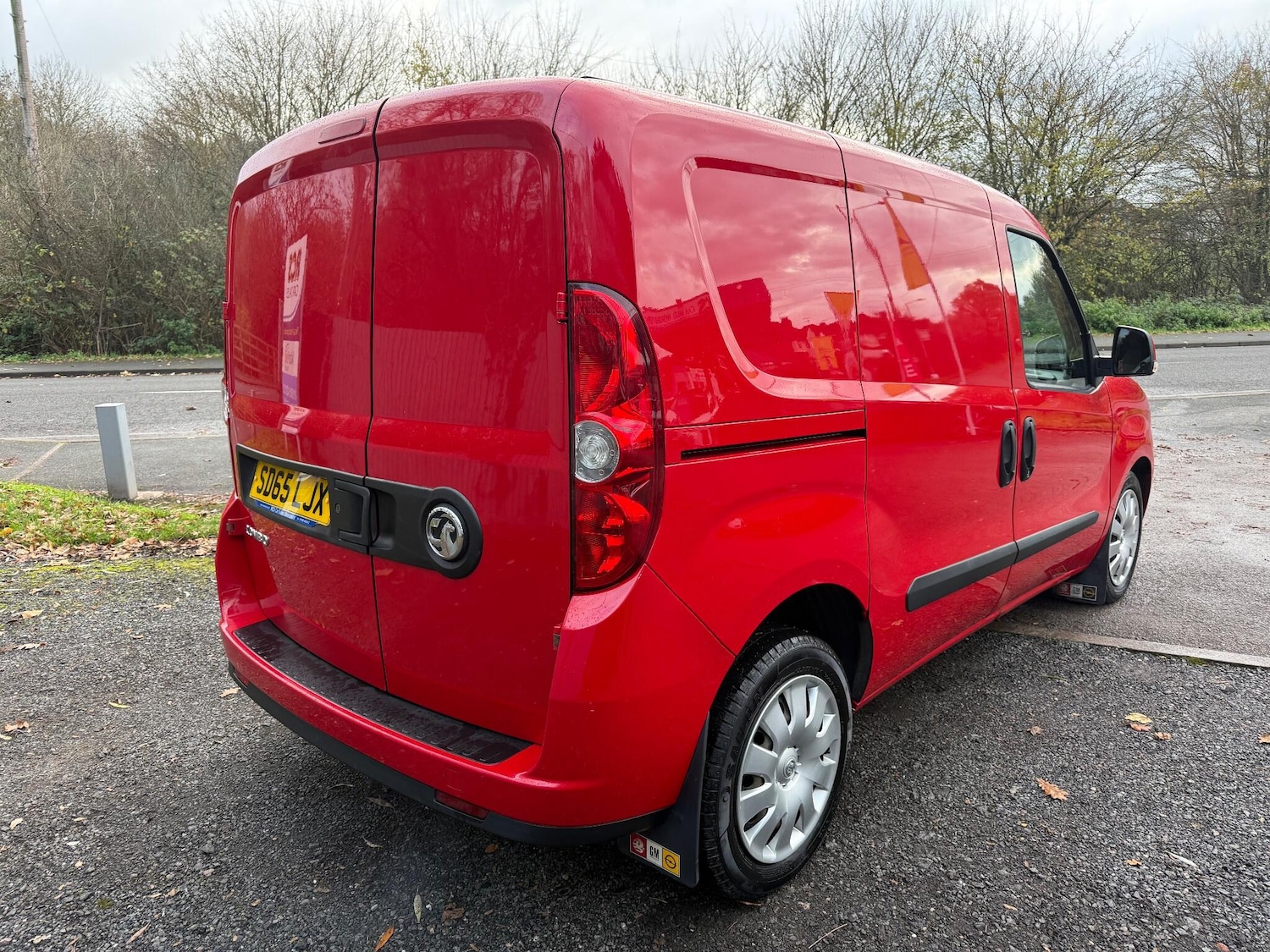 Used Vauxhall Combo 2015 for sale - 76658017: Photo 4