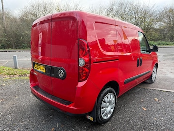 Used Vauxhall Combo 2015 for sale - 76658017: Photo