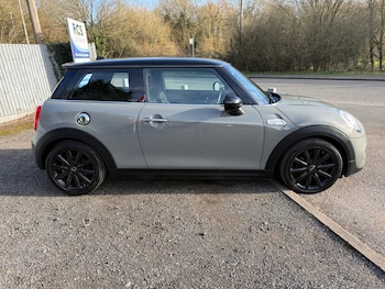 Used MINI Hatch 2018 for sale - 77625500: Photo
