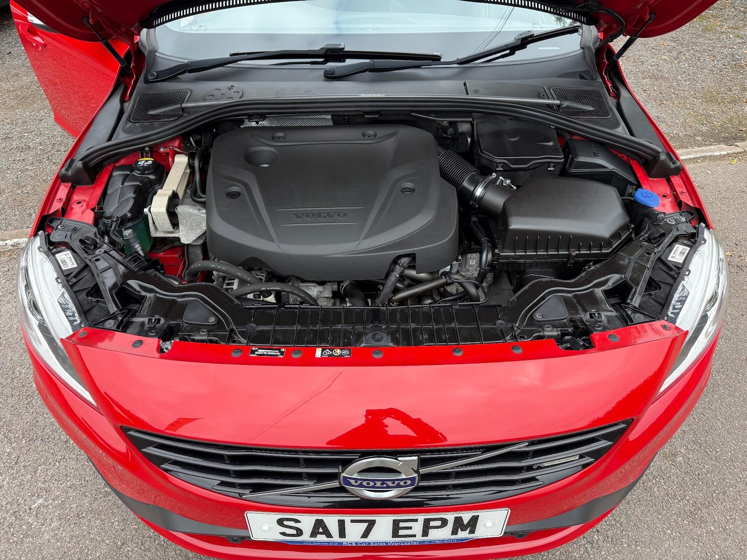 Used Volvo V60 2017 for sale - 76270825: Photo 11