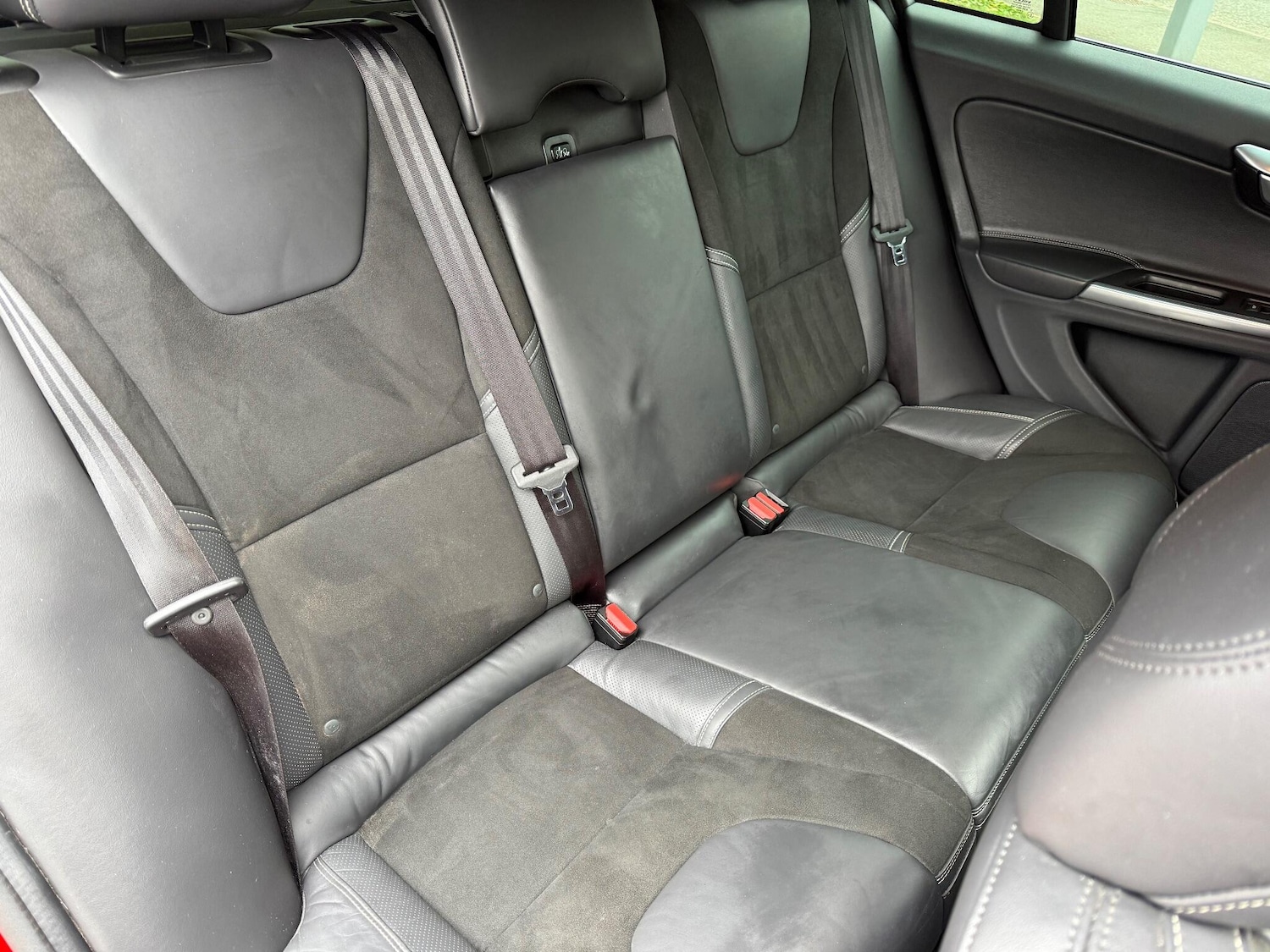 Used Volvo V60 2017 for sale - 76270825: Photo 14