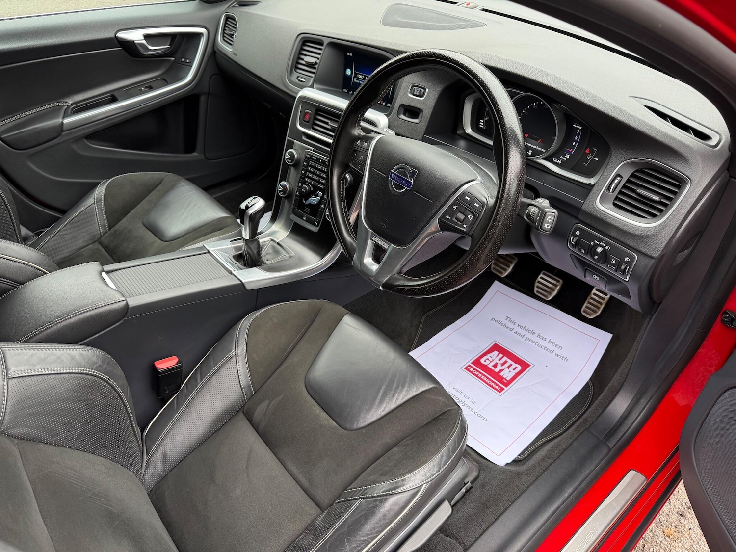 Used Volvo V60 2017 for sale - 76270825: Photo 18