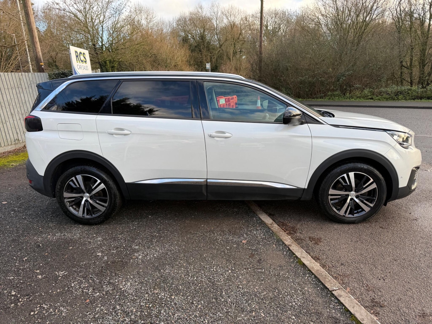 Used Peugeot 5008 2019 for sale - 77230229: Photo 3