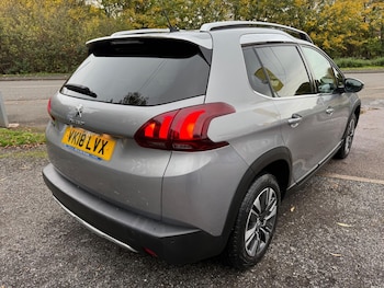 Used Peugeot 2008 2018 for sale - 76388425: Photo